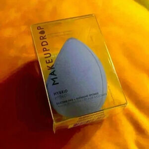 Makeupdrop Hybrid Silicone-Blending Sponge